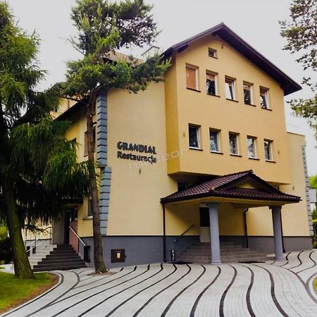 ホテル Grandial Władysławowo エクステリア 写真